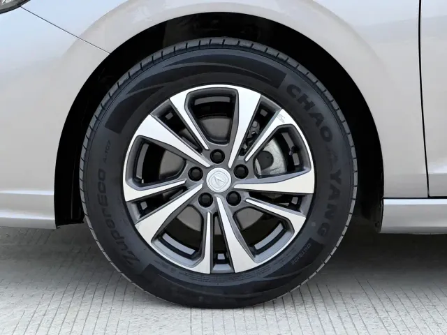 Changan Eado — Фото автомобиля 19