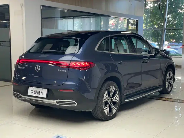 Mercedes-Benz EQE SUV — Фото автомобиля 26
