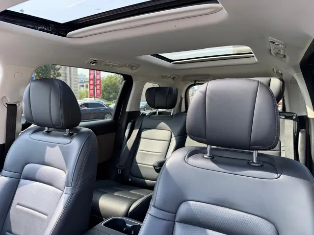GAC Trumpchi E8 — Фото автомобиля 12