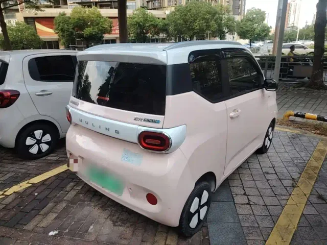 Wuling Hongguang Mini EV — Фото автомобиля 6