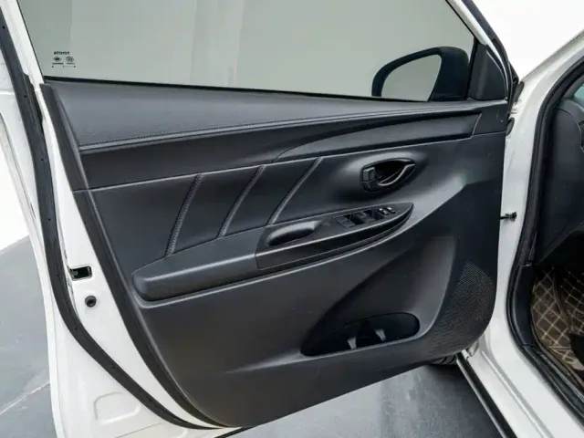 Toyota YARiS L Zhi Xuan — Фото автомобиля 11