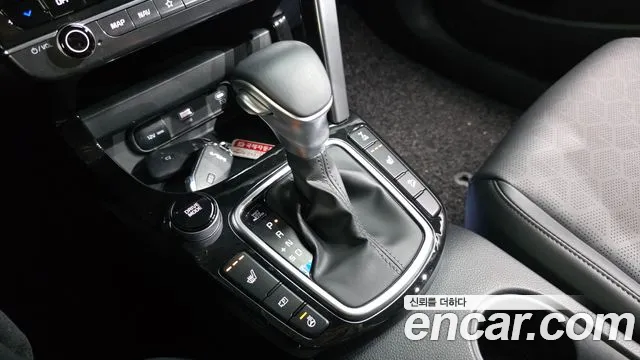 Kia Seltos Новый Seltos Бензин 1.6 Turbo 4WD — Фото автомобиля 9