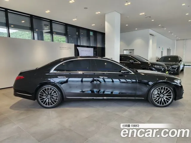 Mercedes-Benz S-Class — Фото автомобиля 9