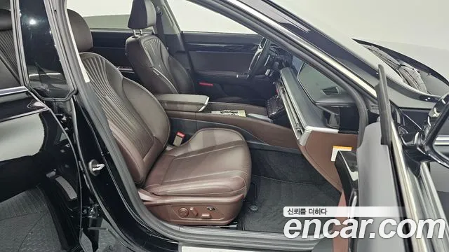 Hyundai Grandeur GN7 — Фото автомобиля 15