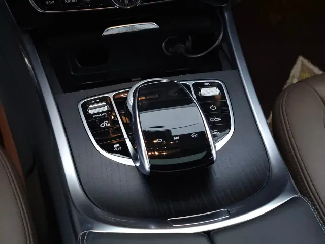 Mercedes-Benz G-Class — Фото автомобиля 13