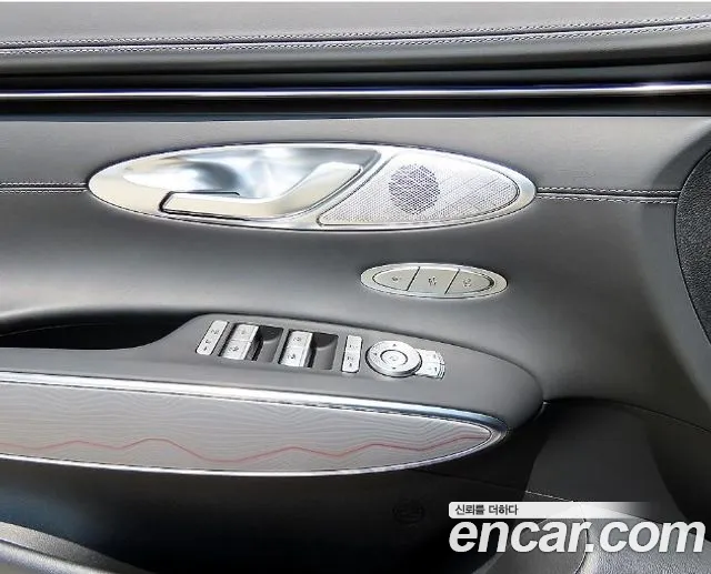 Genesis GV70 2.5T Бензин 2WD — Фото автомобиля 15