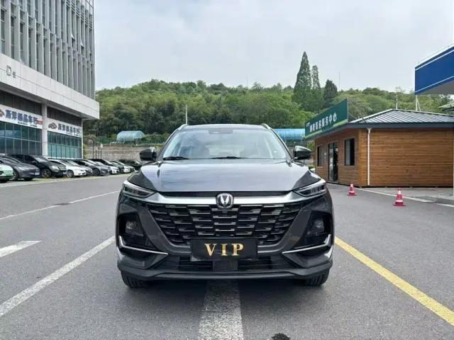 Фотография автомобиля — Changan CS75