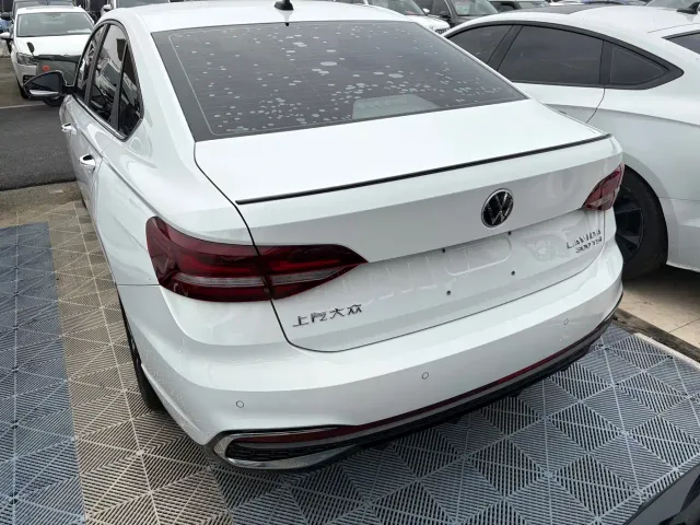 Volkswagen Lavida — Фото автомобиля 14