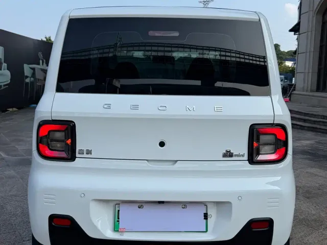 Geely Panda — Фото автомобиля 8