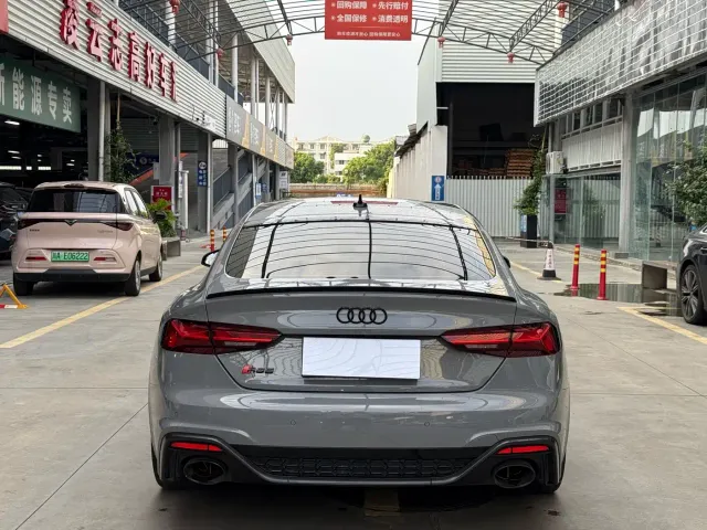 Audi RS 5 — Фото автомобиля 6