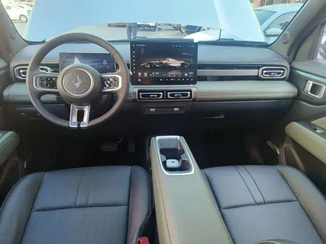 Baojun Yep Plus — Фото автомобиля 9