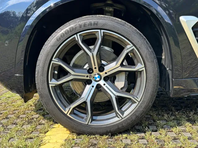 BMW X5 — Фото автомобиля 22