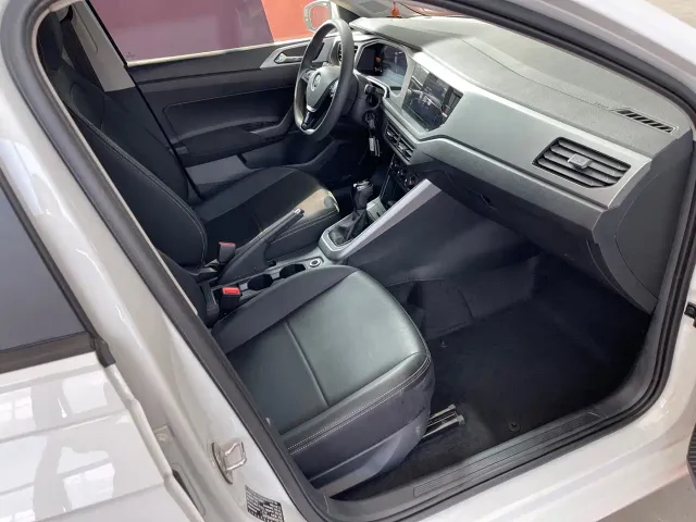 Volkswagen Polo — Фото автомобиля 10