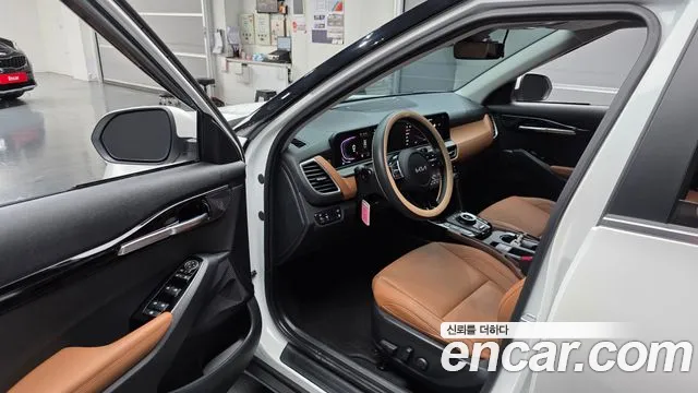 Kia Seltos Бензин 1.6 турбо 2WD — Фото автомобиля 9