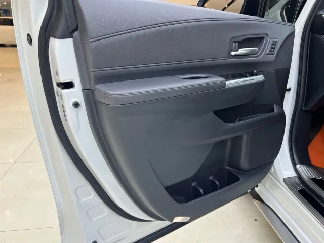 Toyota Granvia — Фото автомобиля 8