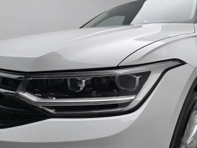 Volkswagen Tiguan L — Фото автомобиля 7