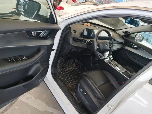 Chery Tiggo 7 — Фото автомобиля 15