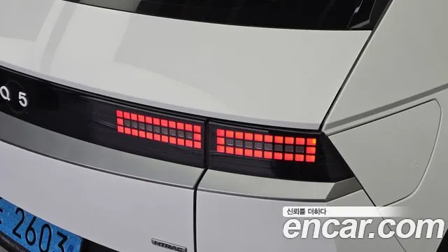 Hyundai Ioniq 5 — Фото автомобиля 8