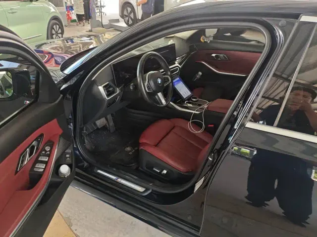BMW 3 Series — Фото автомобиля 5