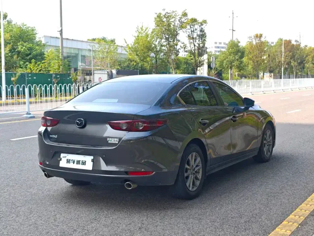 Mazda Mazda3 Axela 2023 2.0L Auto Zhiqing — Фото автомобиля 3