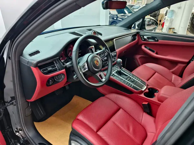 Porsche Macan — Фото автомобиля 5