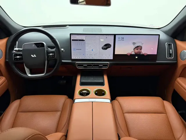 Li Auto L7 — Фото автомобиля 5