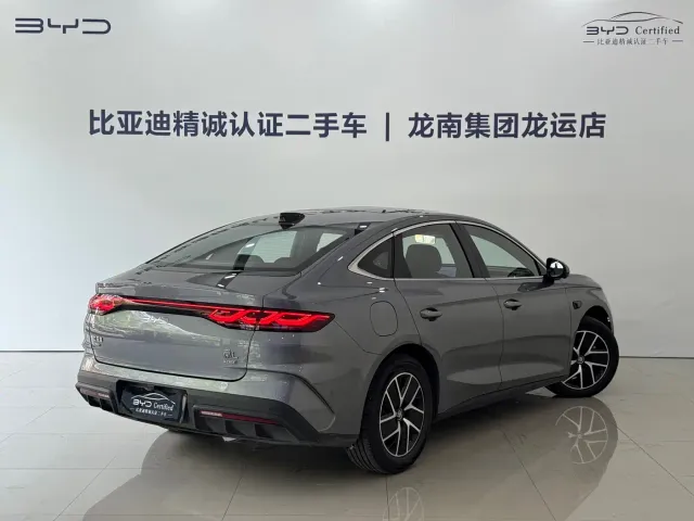 BYD Qin L — Фото автомобиля 12