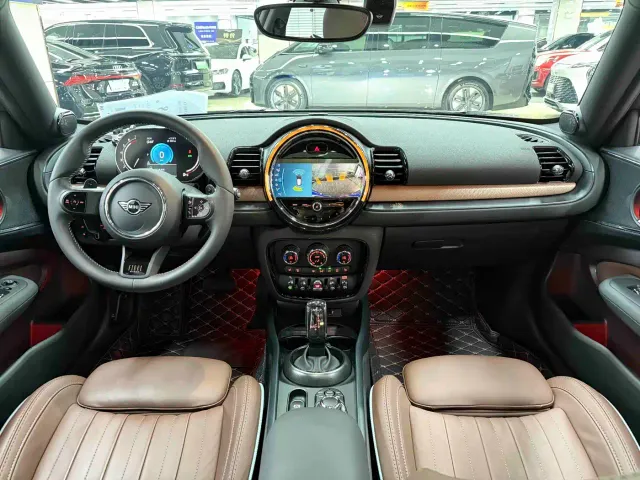 MINI Clubman — Фото автомобиля 11