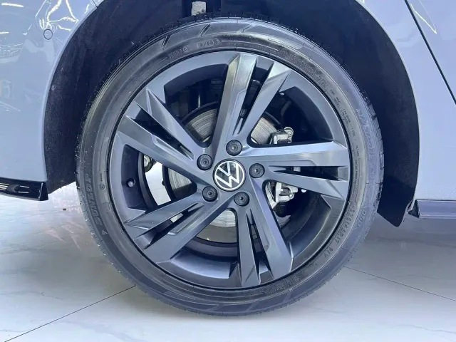 Volkswagen Golf — Фото автомобиля 19