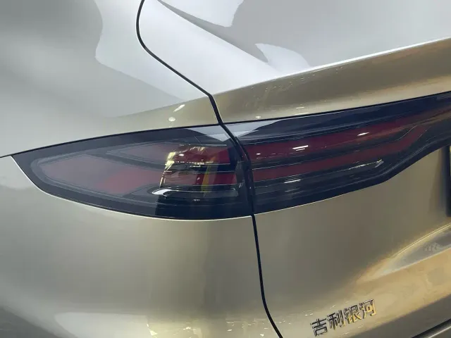 Geely Galaxy Stellar 6 — Фото автомобиля 10
