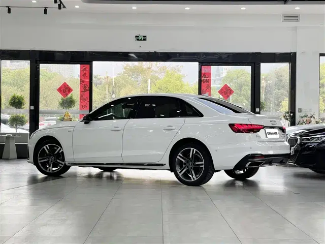 Audi A4L — Фото автомобиля 4