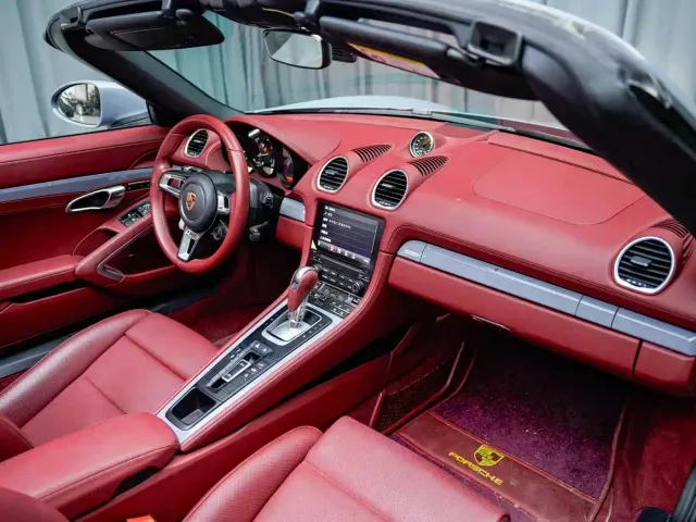 Porsche 718 — Фото автомобиля 18