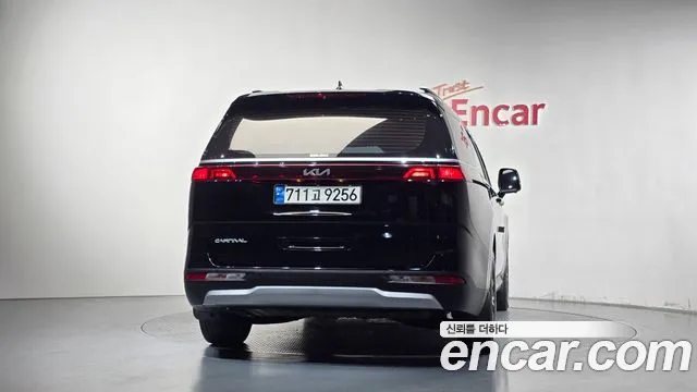 Kia Carnival 4th Gen — Фото автомобиля 4