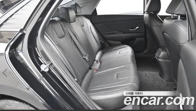 Hyundai Avante CN7 — Фото автомобиля 11