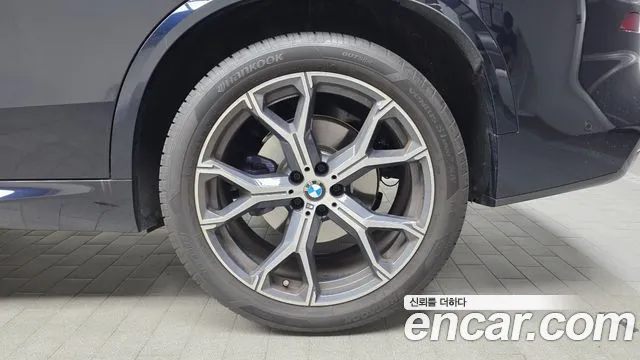 BMW X5 xDrive 40i M Sport — Фото автомобиля 19
