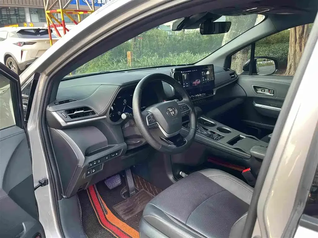 Toyota Toyota Sienna 2024 2.5L Hybrid Supreme Edition — Фото автомобиля 9