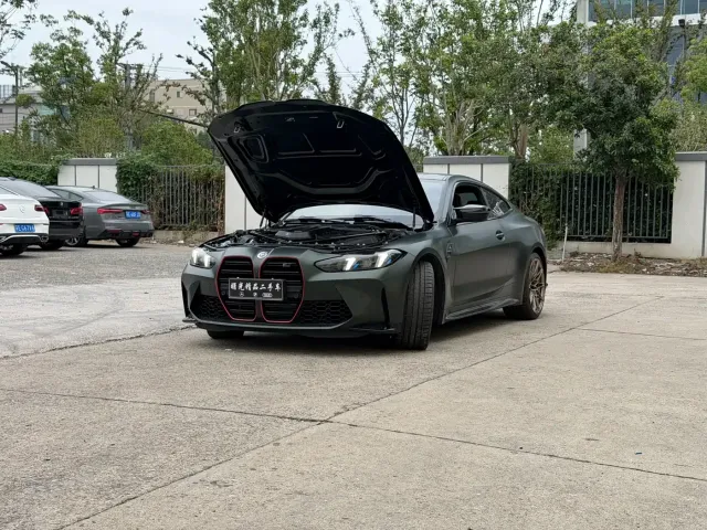 Фотография автомобиля — BMW M4