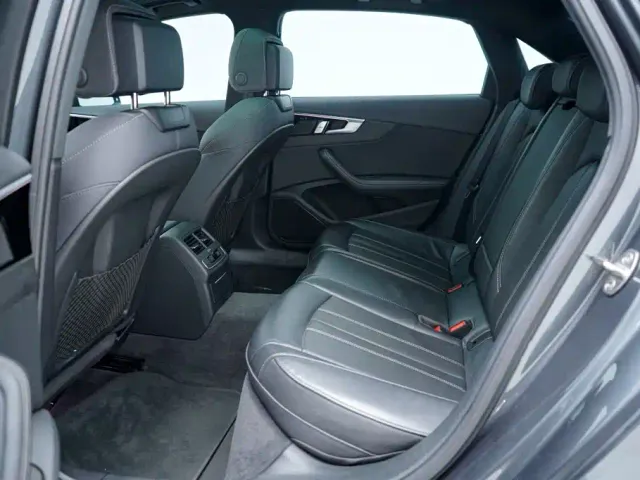 Audi A4L — Фото автомобиля 5