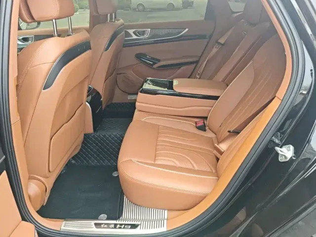 Hongqi H9 — Фото автомобиля 16