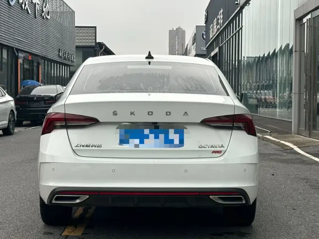 Skoda Octavia — Фото автомобиля 10