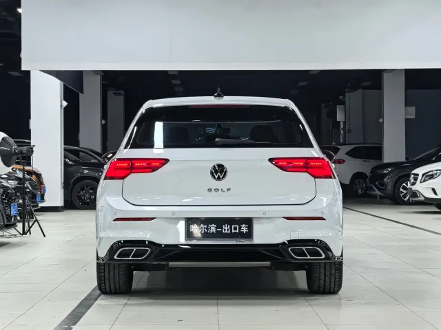Volkswagen Golf — Фото автомобиля 24