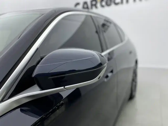 BMW 5 Series — Фото автомобиля 12
