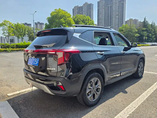Kia Seltos — Фото автомобиля 5