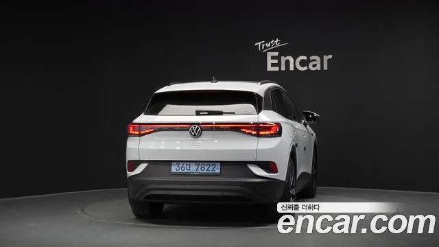Volkswagen ID.4 — Фото автомобиля 4