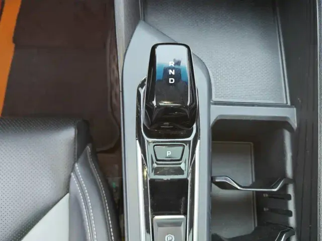 Geely Binrui — Фото автомобиля 16
