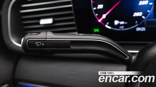 Mercedes-Benz GLE-Class — Фото автомобиля 16