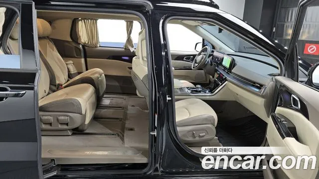 Kia Canival Carnival 4 поколение 7 мест Hi-Limousine — Фото автомобиля 10