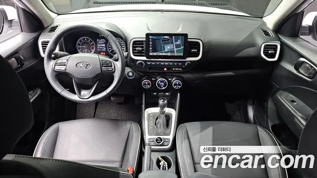 Hyundai Venue — Фото автомобиля 10