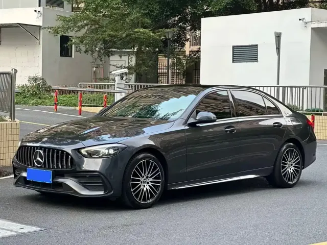 Mercedes-Benz C-Class — Фото автомобиля 2