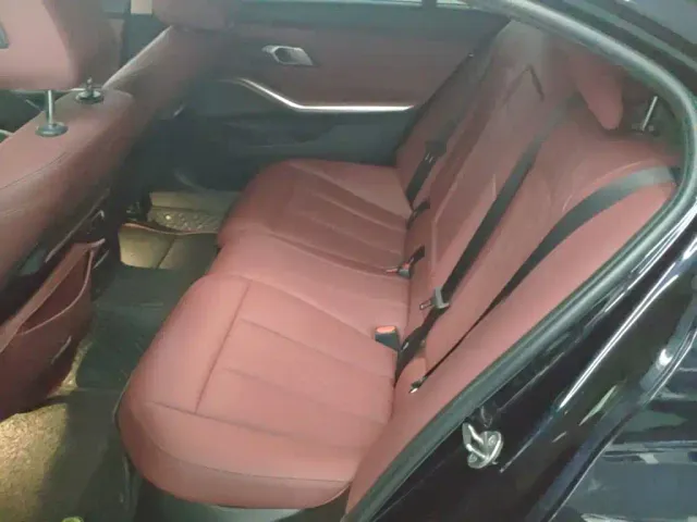 BMW 3 Series — Фото автомобиля 16